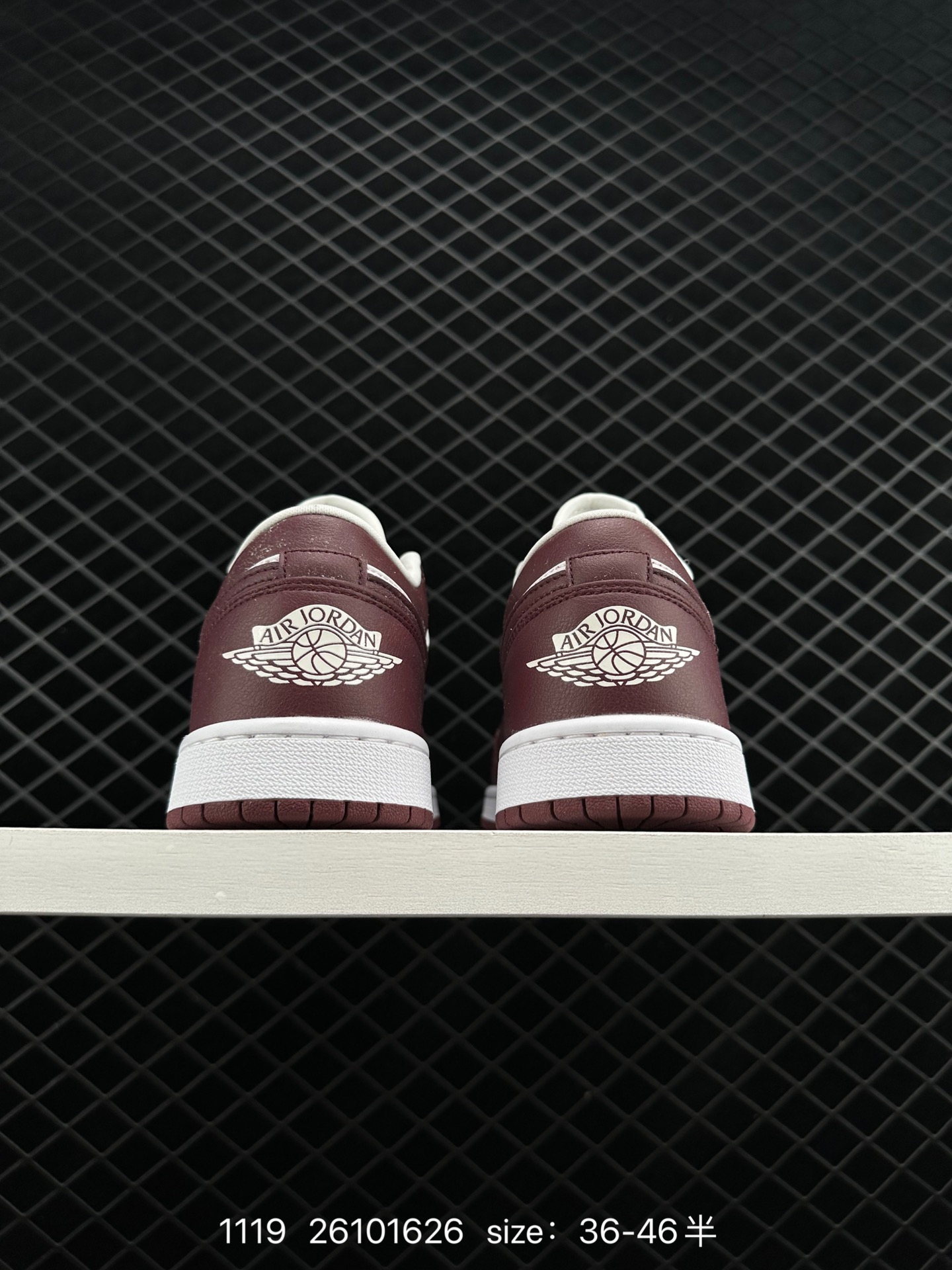 NIKE AIR JORDAN 1 MID AJ1